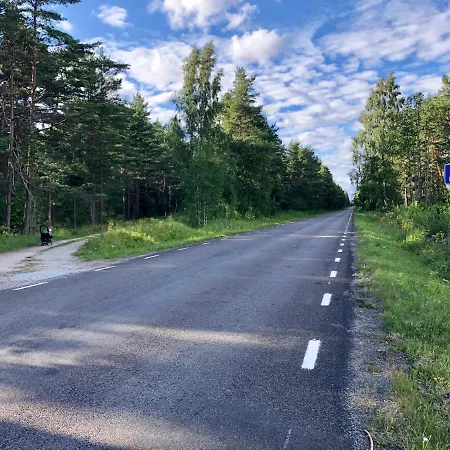 Veela Metsamaja * Noarootsi