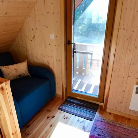 Veela Metsamaja Ferienhaus *